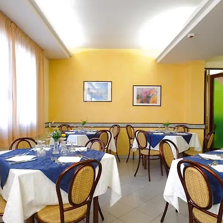 Petrarca 3* Ρίμινι